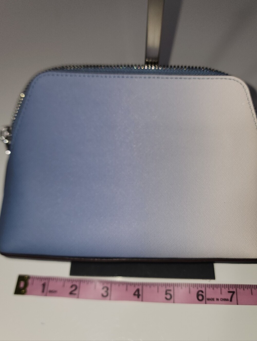 DKNY Ombre Blue/White Pouch - Picture 9 of 11